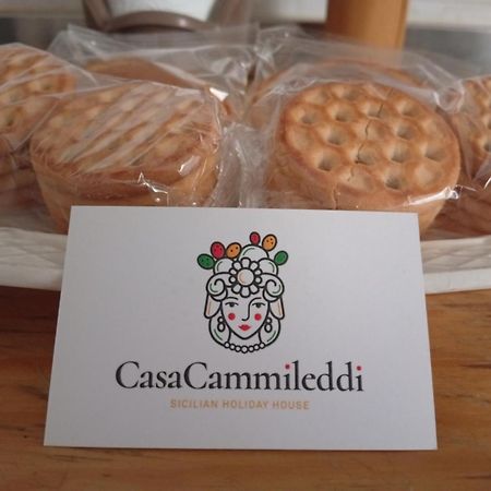 Cammileddi Apartment Catania Bagian luar foto